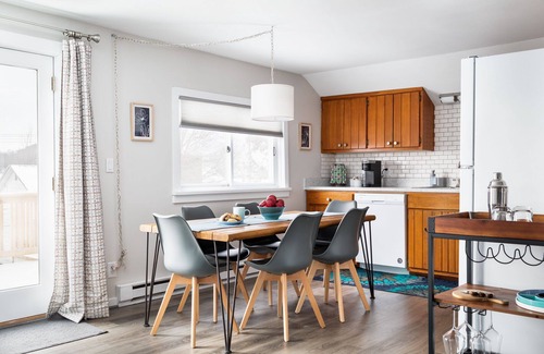 Frankfort Casa | Beautifully Renovated 2 bedroom, 1 bath charmer