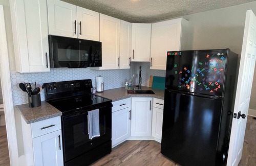 Lakeville Apartamento | Bed and Beverage with Lake View