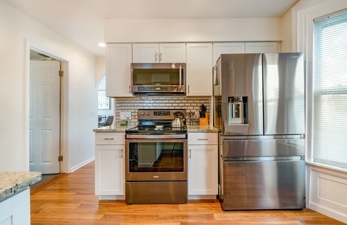 Rochester Apartamento | Beds on Berkeley in the Park Avenue neighborhood