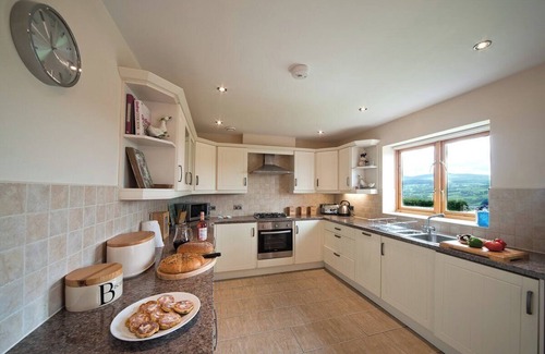 Brecon Casa | Beech Tree Eco Lodge