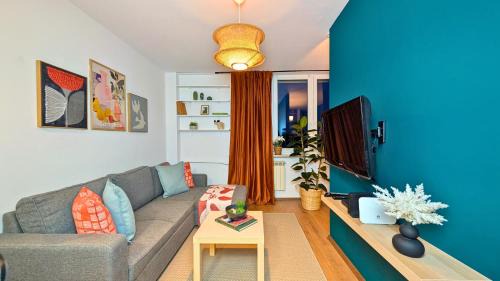 Muranow Apartamento | Bella Luna Luxury Suites - Warm & Modern Apt Near Old Town & Museums