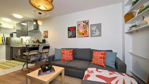 Muranow Apartamento | Bella Luna Luxury Suites - Warm & Modern Apt Near Old Town & Museums