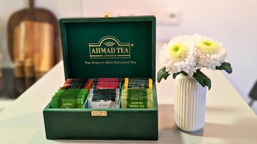 Muranow Apartamento | Bella Luna Luxury Suites - Warm & Modern Apt Near Old Town & Museums