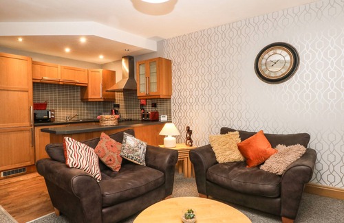 Southport Cabaña | BELLA VITA, pet friendly, with a garden in Southport