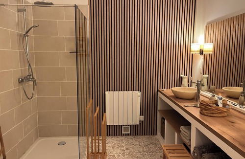 Tourtour Villa | Belle Maison Provençale Située Dans un Écrin de Verdure Avec vue Panoramique