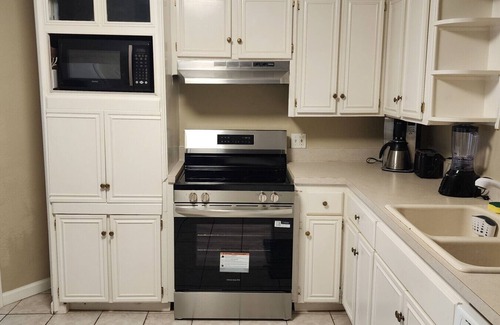 West Meade Casa | Belle Meade 30 Day Rental with Private Backyard