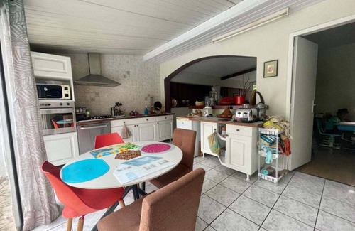 Bourail Villa | Belle Villa is At 15' from the Lagoon Poe