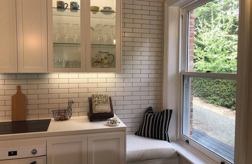 Aldgate Cabaña | Lujosa cabaña de piedra c1880 recientemente renovada en Stirling con terraza