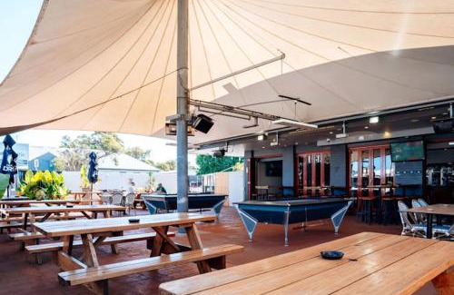 Belmont Hotel | Belmont Hotel Lake Macquarie