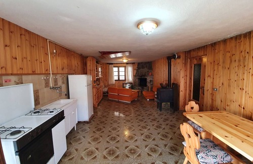 Vendrogno Casa | Casa de vacaciones tradicional con jardín