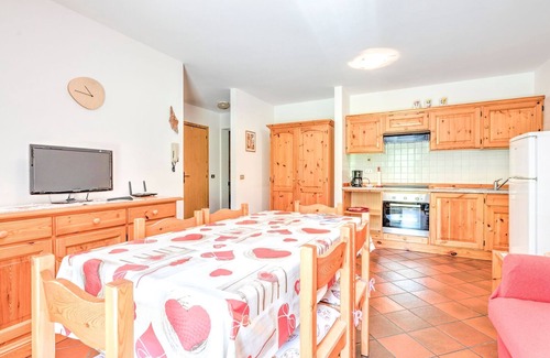 Pera Chalet De Esquí | Espacioso chalet con jardín cerca de la zona de esquí en el Tirol