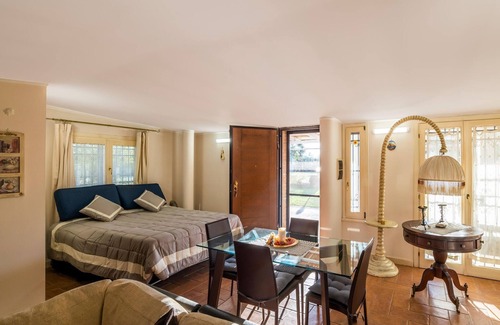 Lido dei Pini Casa | Villa cerca del mar con piscina privada