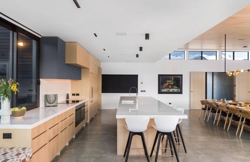 Lake Hayes Casa | Bendemeer Seclusion, Queenstown Getaway