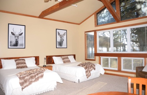 Copper Hill Hotel | Bent Mountain Lodge