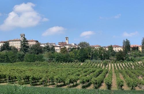 Cella Monte Cama Y Desayuno | Benvenuti Altrove