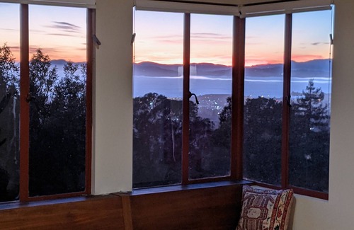 Berkeley Hills Casa | Berkeley Oasis Lots of Outdoor Space & Hot Tub