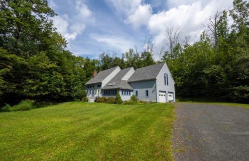Becket Casa | Berkshire Vacation Rentals: Pristine Home In Becket Woods