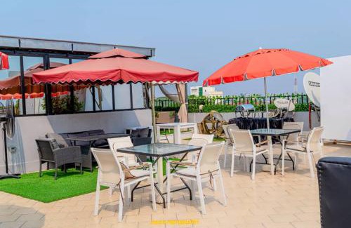 Brazzaville Hotel | BEST HOTEL Aero-Batignoll