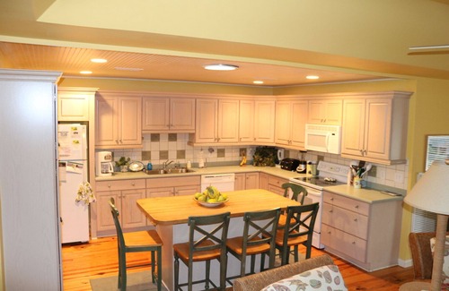 West Beach Cabaña | CAMINAR A LA PLAYA! PISCINA GRATUITA! AMENIDADES EXTRA.