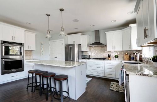 A-Zone Casa | JUST LISTED: ¡Nueva construcción en el corazón de Brigantine!