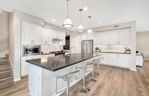 Irvine Condominio | Best Vacation Home in Irvine Lux 4BR Great Park