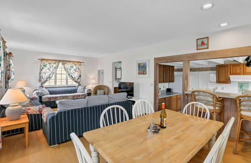 Balboa Island Cabaña | La mejor relación calidad-precio en la isla de Balboa, casa de campo clásica con servicios, a pie de playa, Marine Avenue