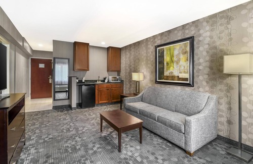 Concord Hotel | Best Western Concord Inn & Suites