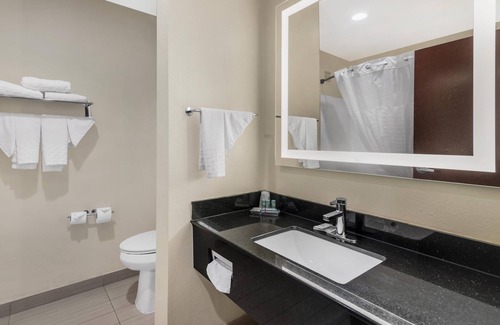 Concord Hotel | Best Western Concord Inn & Suites