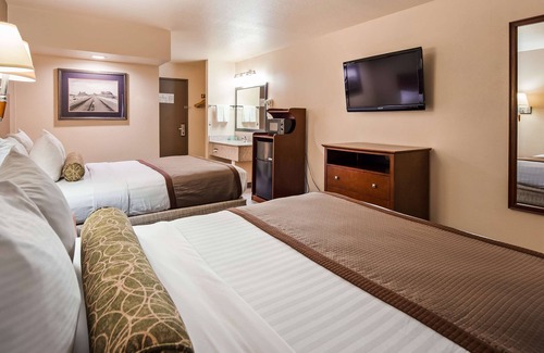 Ehrenberg Hotel | Best Western Desert Oasis