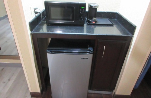 Kenner - Louis Armstrong International Airport Hotel | Comfort Suites Airport