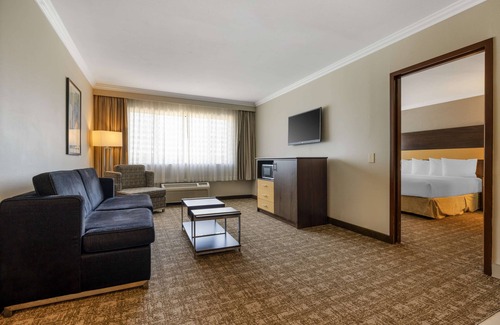 Harbor Hotel | Best Western Los Angeles Worldport Hotel