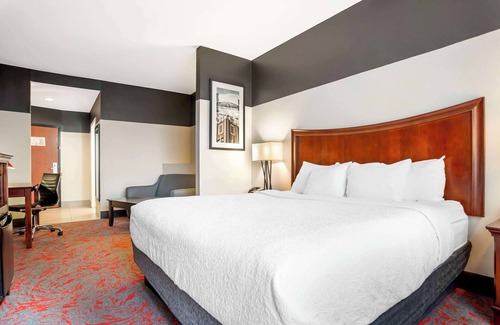 Daphne Hotel | Best Western Plus Daphne Inn & Suites