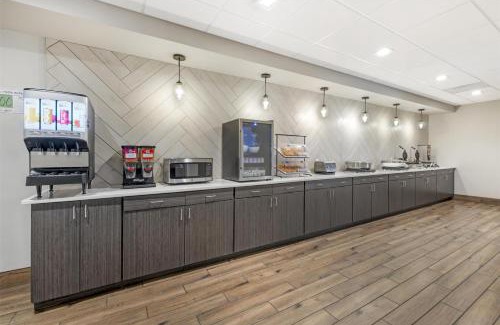 Elizabethtown Hotel | Best Western Plus Elizabethtown Inn & Suites