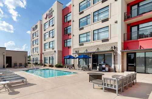 Warner Robins Hotel | Best Western Plus Executive Residency Rigby's Water World Hotel