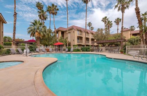 Palm Desert Hotel | Best Western Plus Palm Desert Resort