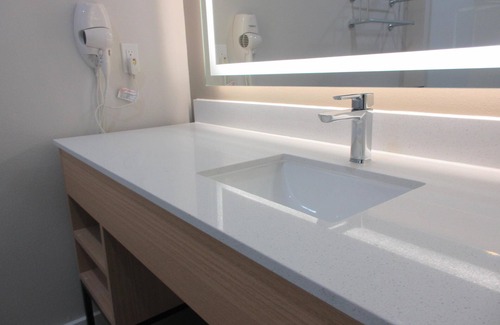 Southeast Houston Hotel | Best Western Plus Pearland/Houston Medical Center Hotel