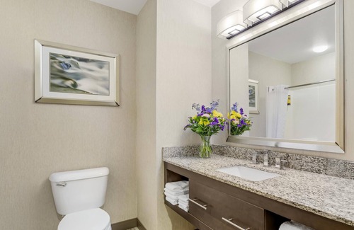 Dillsboro Hotel | Best Western Plus River Escape Inn & Suites