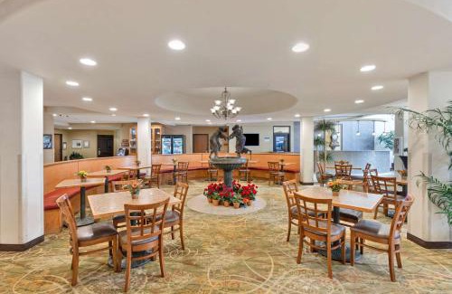 Pecos Hotel | Best Western Plus Swiss Chalet Hotel & Suites