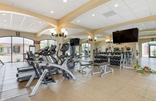 Pecos Hotel | Best Western Plus Swiss Chalet Hotel & Suites