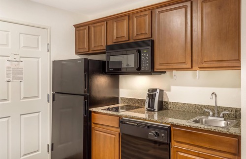 Valdosta Hotel | Best Western Plus Valdosta Hotel & Suites