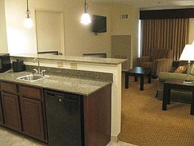 Valdosta Hotel | Best Western Plus Valdosta Hotel & Suites