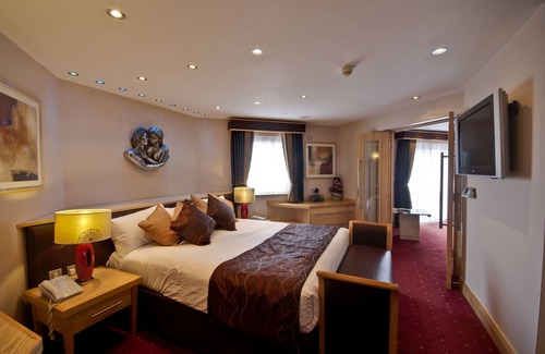 Knowsley Hotel | Best Western Premier Knowsley Suites Hotel & Spa