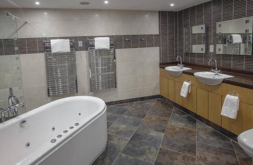 Knowsley Hotel | Best Western Premier Knowsley Suites Hotel & Spa