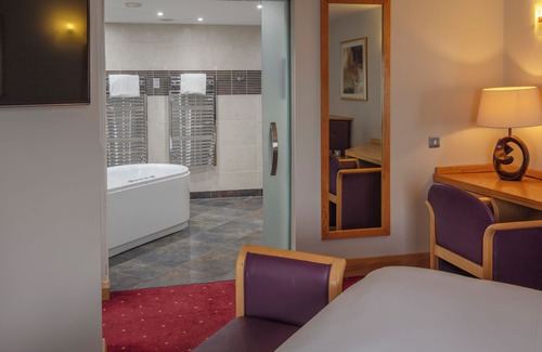 Knowsley Hotel | Best Western Premier Knowsley Suites Hotel & Spa