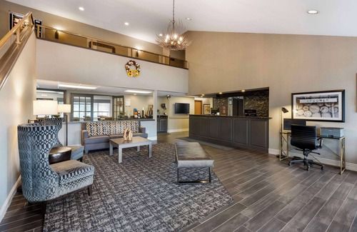 Spooner Hotel | Best Western Spooner Riverplace