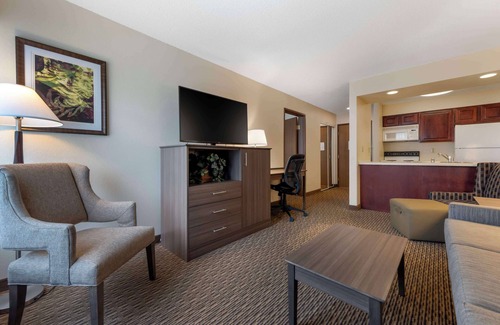 Spooner Hotel | Best Western Spooner Riverplace