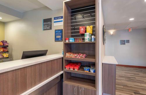 Barton Hotel | Best Western St. Clairsville Inn & Suites