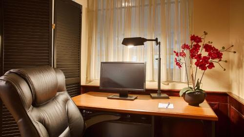 York Hotel | Best Western York Inn