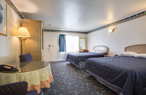 East Whittier Hotel | Best Whittier Inn