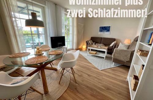 Gehlsdorf Apartamento | Beste Lage mit Warnowblick - großer Balkon, zwei Schlafzimmer, Aufzug, Stellplatz